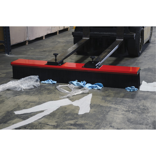 Fork Truck Mounted Brush Sweeper SPOC Demo