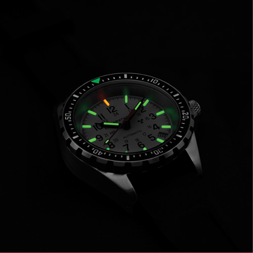 Montre automatique moyenne pour plongeur &eacute;dition arctique, Num&eacute;rique, &agrave; piles, 36 mm, Noir SPOC Demo