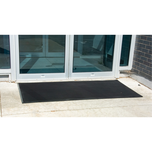 Tapis d'entr&eacute;e ext&eacute;rieure, Caoutchouc, Grattoir Type, Motif Textur&eacute;, 2' x 2-2/3', Noir SPOC Demo