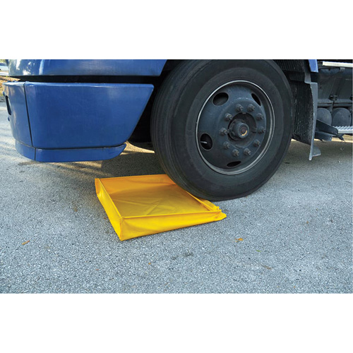 Flexible Ultra-Utility Tray&reg;, 42" L x 42" W x 4.8" H, 18 US gal. Spill Capacity SPOC Demo