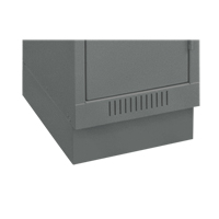 Base en retrait pour casiers &eacute;conomiques Clean Line, 4 Blocs, 4" lo x 48" la x 18" p, Acier SPOC Demo