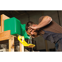 Poste de douche oculaire, Aliment&eacute; par gravit&eacute;, Capacit&eacute; 9 gal., Conformit&eacute; ANSI Z358.1 SPOC Demo