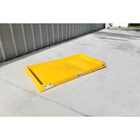 Ultra-Containment Tray&reg;, 54" L x 29.8" W x 3.5" H, 16.5 US gal. Spill Capacity SPOC Demo