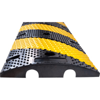 Bosse de d&eacute;c&eacute;l&eacute;ration, Caoutchouc, 4' lo x 11-3/4" la x 2" h SPOC Demo