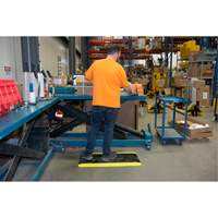 Tapis antifatigue, Losange, 1-2/3' x 3-1/4' x 3/4", Noir/Jaune, Polyur&eacute;thane SPOC Demo