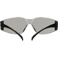 Lunettes de protection de s&eacute;rie 100 SecureFit, Lentille Gris/Int&eacute;rieur/ext&eacute;rieur, Antibu&eacute;e/Anti-&eacute;gratignures, ANSI Z87+/R&eacute;pond ou surpasse la norme CSA Z94.3 SPOC Demo