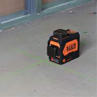 Rechargeable Self-Leveling Green Planar Laser Level SPOC Demo