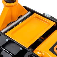 Heavy-Duty Floor Jack, 3 Ton(s) Capacity, 5-1/4" Lowered, 18-1/4" Raised, Manual Hydraulic SPOC Demo