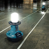 Lampe de chantier &agrave; DEL auto-redressante 40Vmax XGT (outil seulement)?, DEL, 5500 lumens SPOC Demo